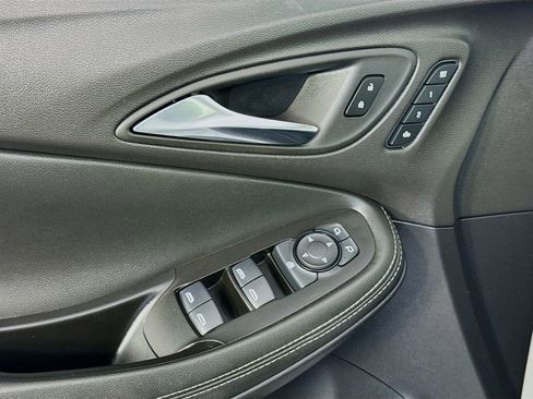 Used 2023 Buick Encore GX Essence w/ Experience Buick Package image 20