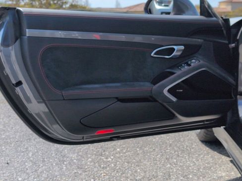 Used 2018 Porsche 911 GT3 image 13