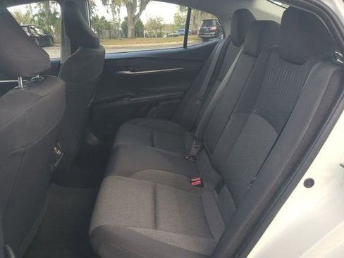 Used 2025 Toyota Camry LE image 11