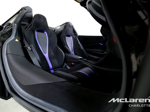 Used 2022 McLaren 720S Spider RWD image 19