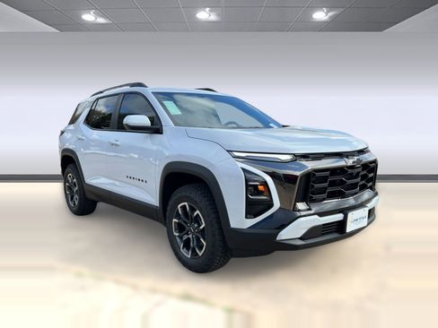 New 2026 Chevrolet Equinox ACTIV w/ Convenience Package III FWD image 7