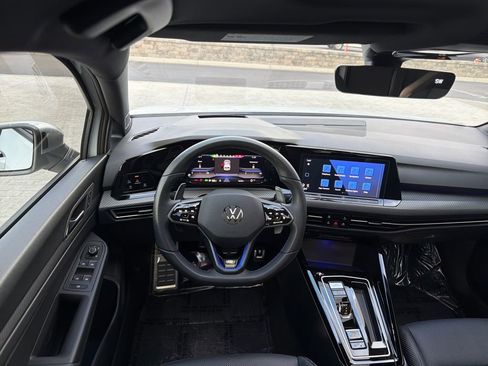 Used 2024 Volkswagen Golf R image 14