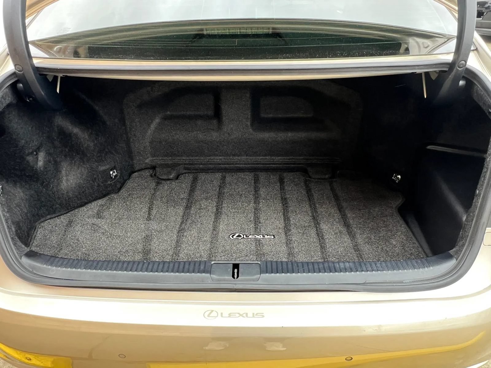 Used 2013 Lexus ES 300h w/ Luxury Pkg FWD image 36