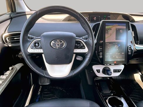 Used 2017 Toyota Prius Prime Advanced FWD image 5