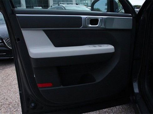 New 2026 Hyundai Santa Fe SE image 11