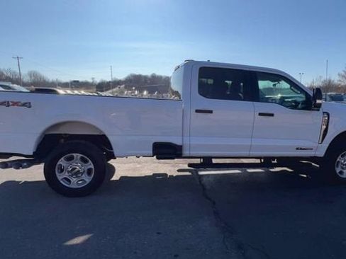Used 2026 Ford F250 XLT AWD/4WD image 9