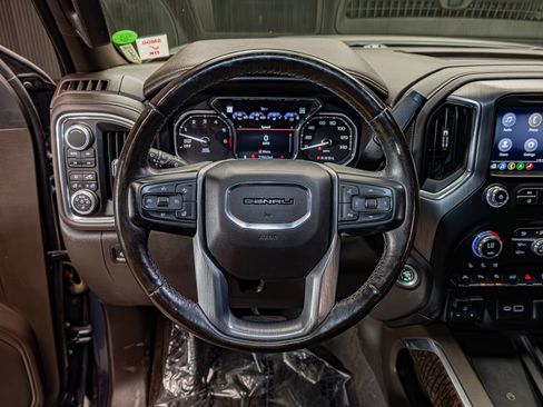 Used 2019 GMC Sierra 1500 Denali w/ Denali Ultimate Package AWD/4WD image 15