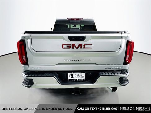 Used 2020 GMC Sierra 3500 Denali w/ Denali Ultimate Package image 6