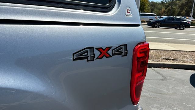 Used 2023 Ford Ranger Lariat w/ Technology Package AWD/4WD image 12