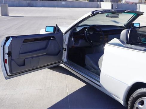 Used 1995 Mercedes-Benz E 320 Convertible image 15