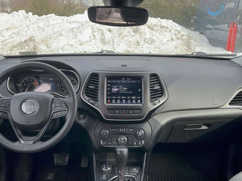 Used 2021 Jeep Cherokee Trailhawk w/ Trailer Tow Group image 33