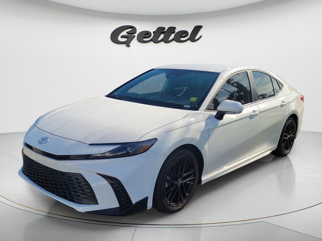 Certified 2026 Toyota Camry SE FWD image 1
