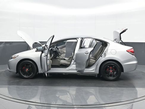 Used 2015 Honda Civic LX image 27