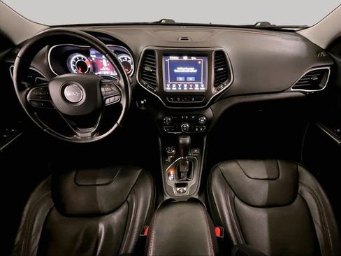 Used 2020 Jeep Cherokee Trailhawk AWD/4WD image 14