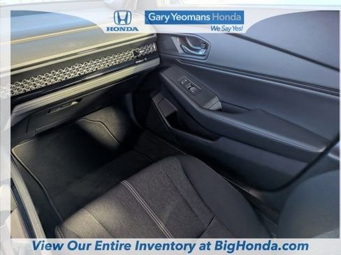 Used 2023 Honda Accord Sport image 18