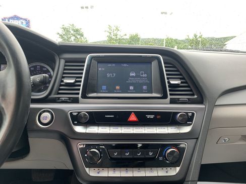 Used 2018 Hyundai Sonata SEL FWD image 13