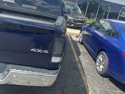 Used 2018 RAM 1500 Big Horn AWD/4WD image 11