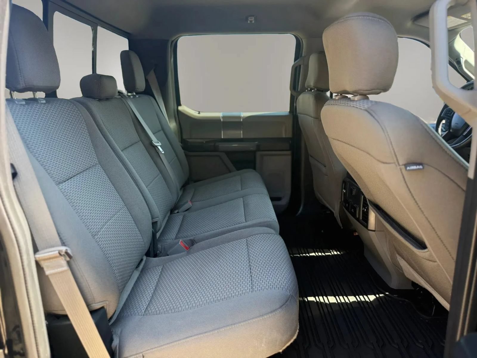 Used 2020 Ford F150 XLT w/ Equipment Group 302A Luxury AWD/4WD image 18