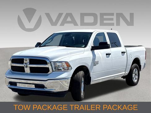 Used 2023 RAM 1500 Classic SLT w/ Trailer & Traction Group AWD/4WD image 3