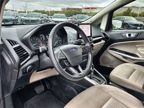 Used 2021 Ford EcoSport Titanium image 2