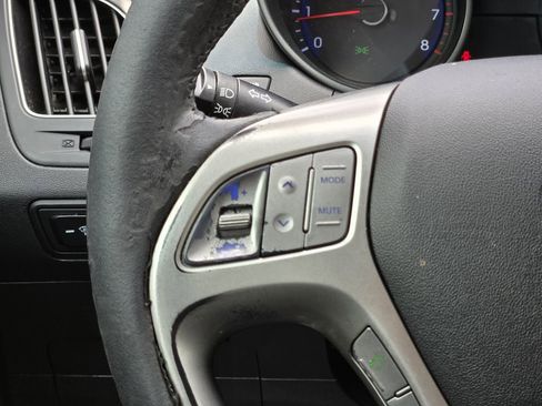 Used 2012 Hyundai Tucson GLS FWD image 36