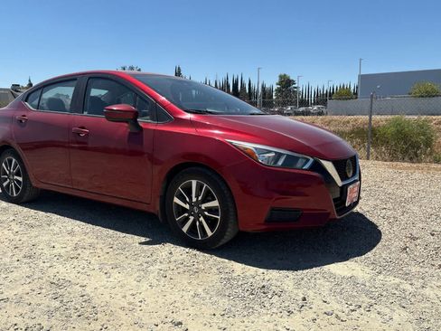 Used 2020 Nissan Versa SV FWD image 10
