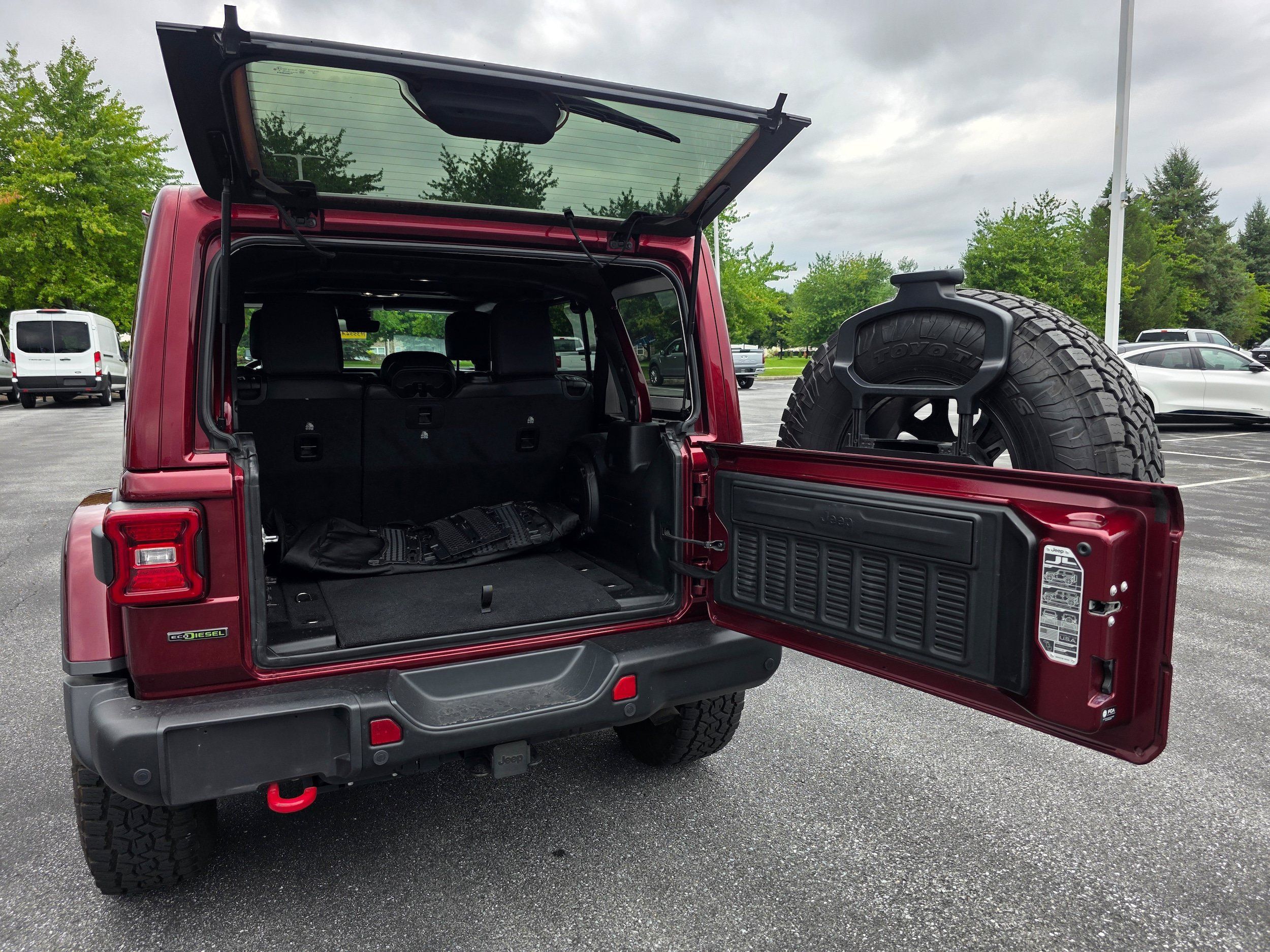 Used 2021 Jeep Wrangler Unlimited Rubicon AWD/4WD image 8