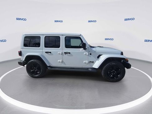 Used 2023 Jeep Wrangler Unlimited Sahara AWD/4WD image 10
