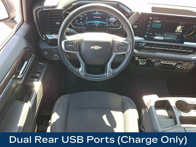 Used 2024 Chevrolet Silverado 1500 LT AWD/4WD image 3