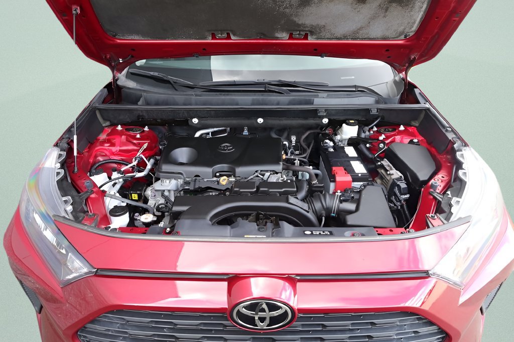 Used 2021 Toyota RAV4 LE AWD/4WD image 9