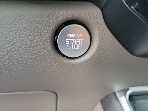 New 2026 Kia Carnival LXS image 30