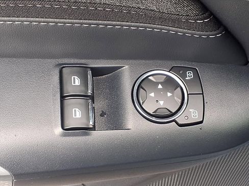 Used 2024 Ford Mustang Coupe image 11