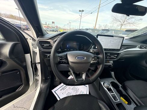 Used 2024 Ford Escape ST-Line w/ Tech Pack #1 image 11