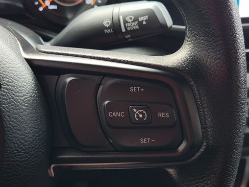 Used 2025 Jeep Gladiator Sport AWD/4WD image 32