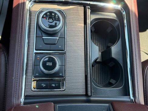 Used 2024 Ford Expedition Max Limited AWD/4WD image 48