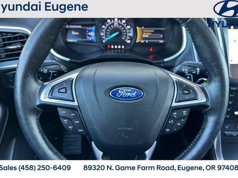 Used 2016 Ford Edge Titanium w/ Equipment Group 302A AWD/4WD image 35
