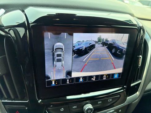 Certified 2022 Chevrolet Traverse Premier w/ Redline Edition AWD/4WD image 22
