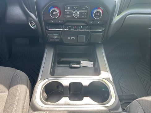 Used 2021 Chevrolet Silverado 1500 RST image 18