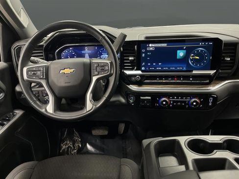 Used 2025 Chevrolet Silverado 1500 LT image 5