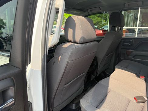Used 2017 GMC Sierra 1500 SLE w/ SLE Value Package AWD/4WD image 37