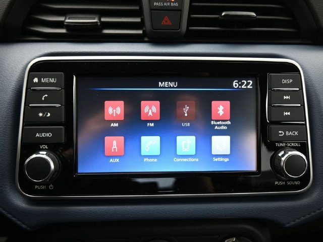 Used 2025 Nissan Versa SV w/ Trunk Package FWD image 23