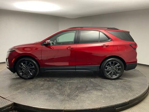 Certified 2024 Chevrolet Equinox RS w/ RS Leather Package AWD/4WD image 4