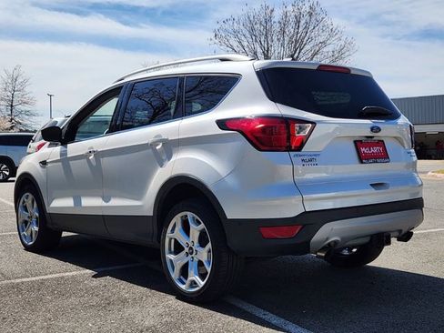 Used 2019 Ford Escape Titanium AWD/4WD image 3