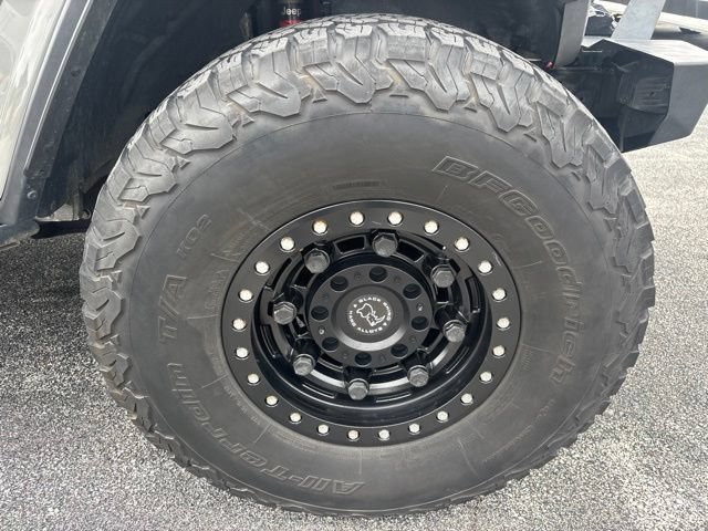 Used 2021 Jeep Gladiator Rubicon w/ LED Lighting Group AWD/4WD image 8