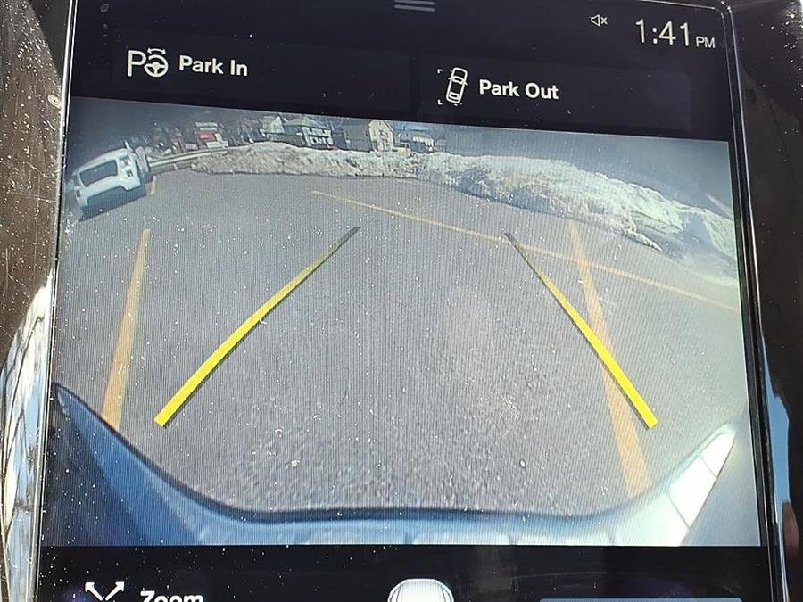 Used 2018 Volvo XC60 T6 Momentum w/ Convenience Package AWD/4WD image 21
