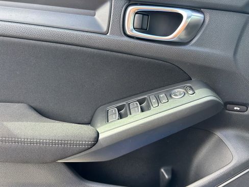 Used 2023 Honda Civic Sport image 29