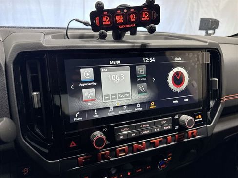 Used 2025 Nissan Frontier PRO-4X w/ Pro Convenience Package image 17