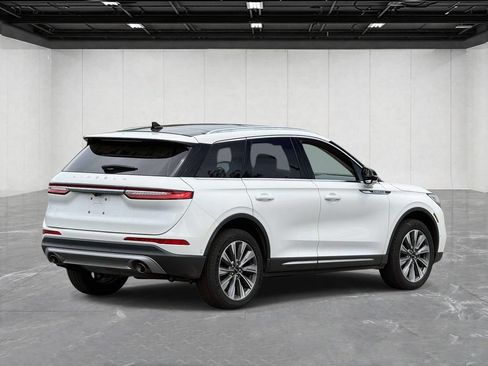 Used 2022 Lincoln Corsair Reserve w/ Equipment Group 201A AWD/4WD image 5