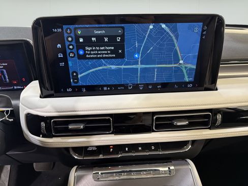 New 2026 Lincoln Aviator 2WD image 19