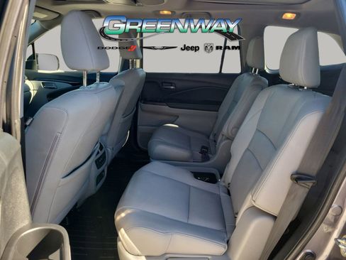 Used 2021 Honda Pilot Elite image 16